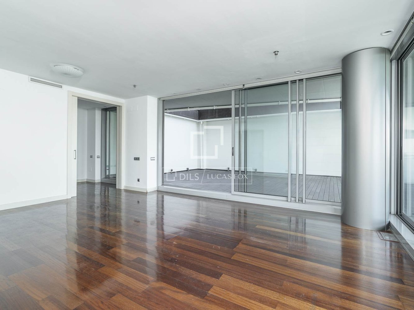 Apartament w Barcelona, Hiszpania 4 sypialnie, 130 mkw. nr 199871