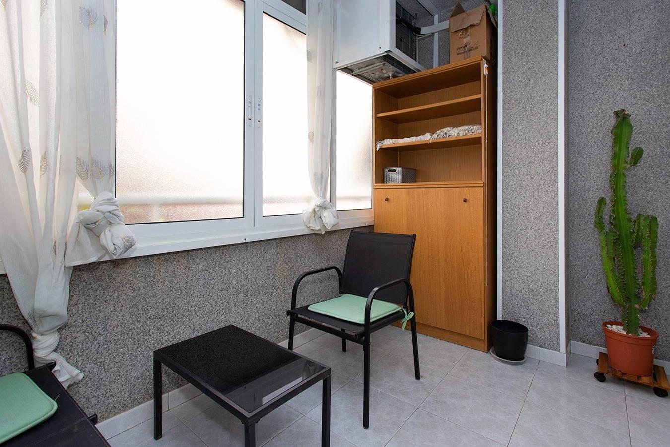 Apartment in Torrevieja, Alicante, Spain 2 bedrooms, 80 sq.m. No. 198092