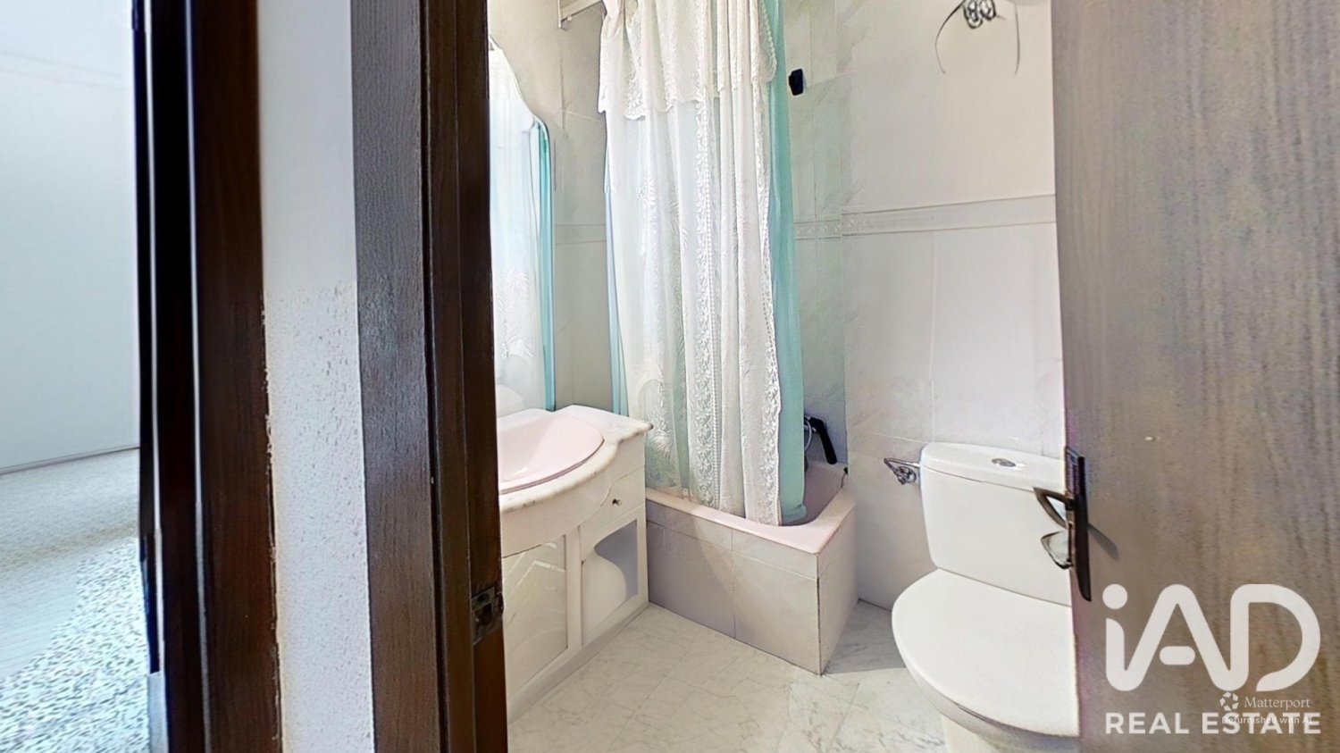 Apartment in Zaragoza, Spain 2 bedrooms, 58 sq.m. No. 197760