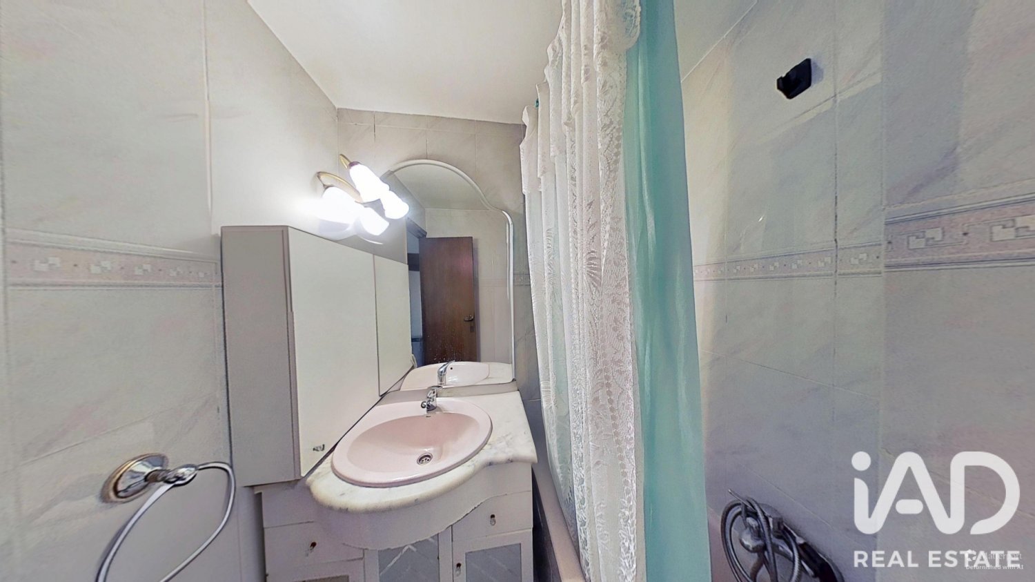 Apartment in Zaragoza, Spain 2 bedrooms, 58 sq.m. No. 197760