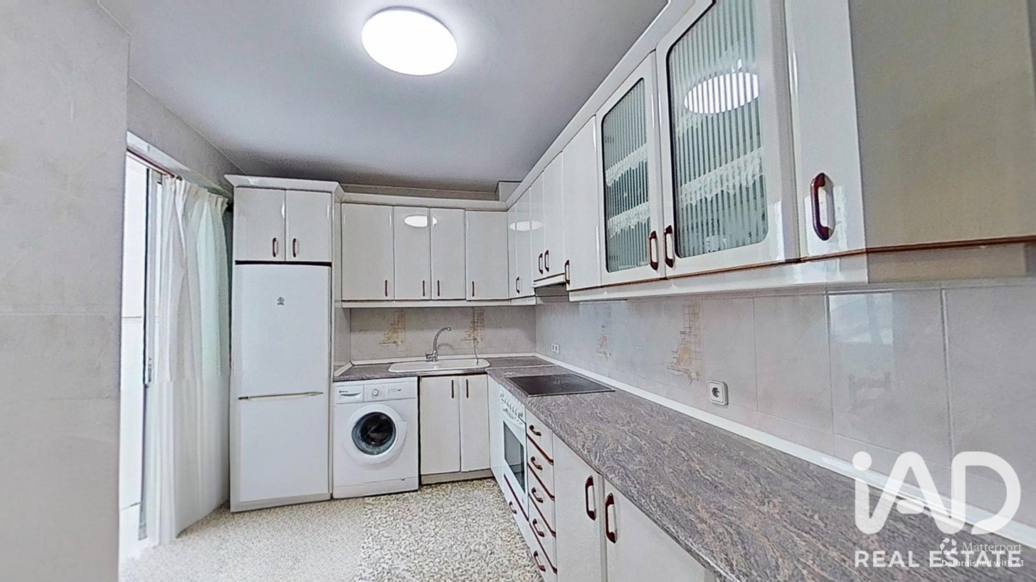 Apartment in Zaragoza, Spain 2 bedrooms, 58 sq.m. No. 197760