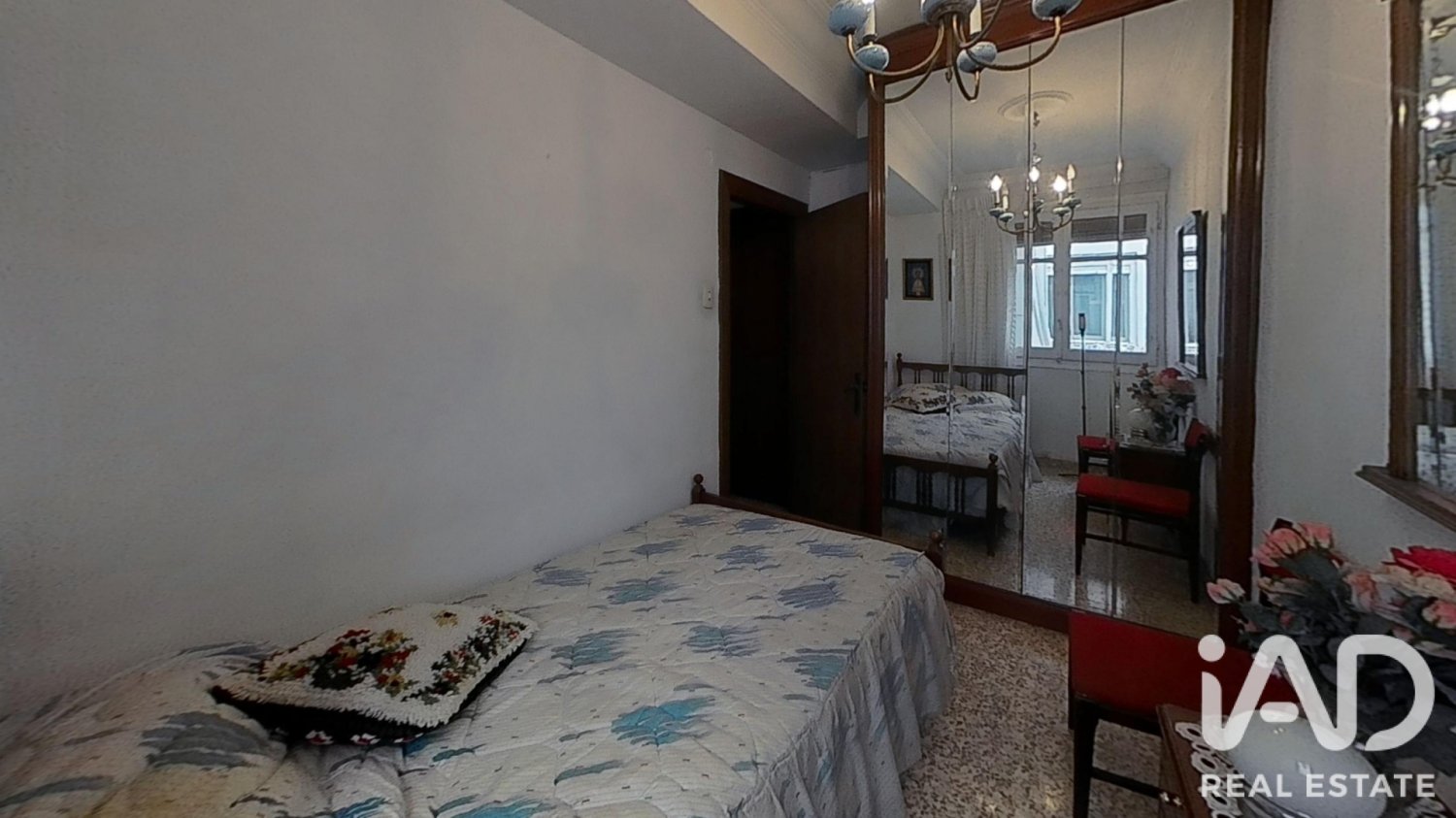 Apartment in Zaragoza, Spain 2 bedrooms, 58 sq.m. No. 197760