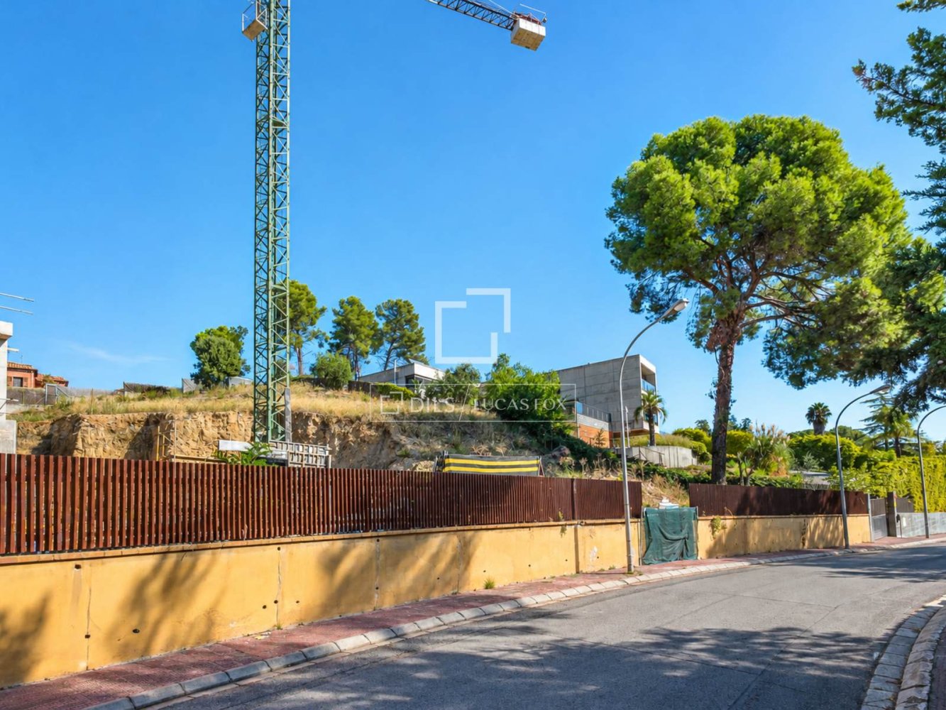 Land plot in Bellaterra, Barcelona, Spain 6 bedrooms, 471 sq.m. No. 199166