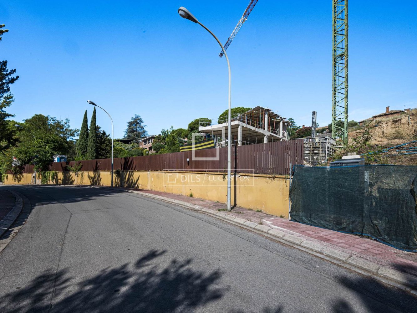 Land plot in Bellaterra, Barcelona, Spain 6 bedrooms, 471 sq.m. No. 199166