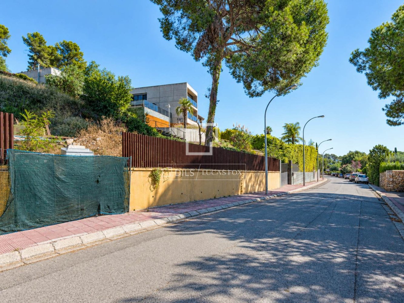 Land plot in Bellaterra, Barcelona, Spain 6 bedrooms, 471 sq.m. No. 199166
