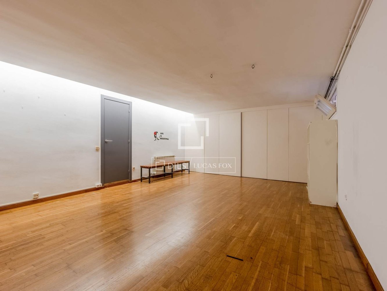 Villa in Esplugues de Llobregat, Barcelona, Spain 5 bedrooms, 354 sq.m. No. 195620