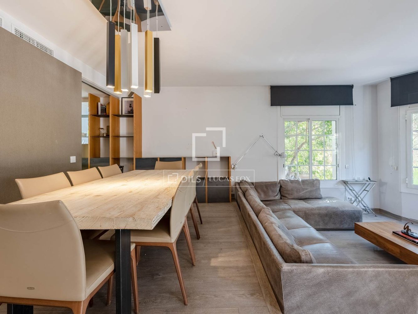 Villa in Esplugues de Llobregat, Barcelona, Spain 5 bedrooms, 354 sq.m. No. 195620