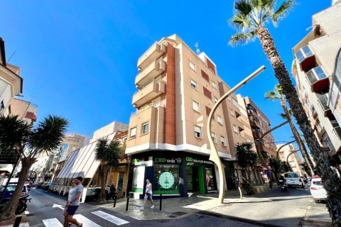 Komerciāls īpašums Torrevieja, Alicante, Spānijā 45 m2 Nr. 197344