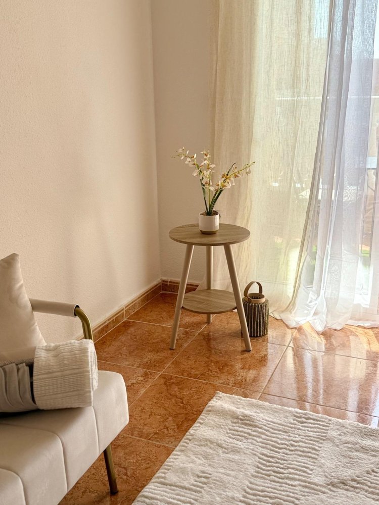 Apartamento en Torrevieja, Alicante, España 1 dormitorio, 59 m2 No. 198758