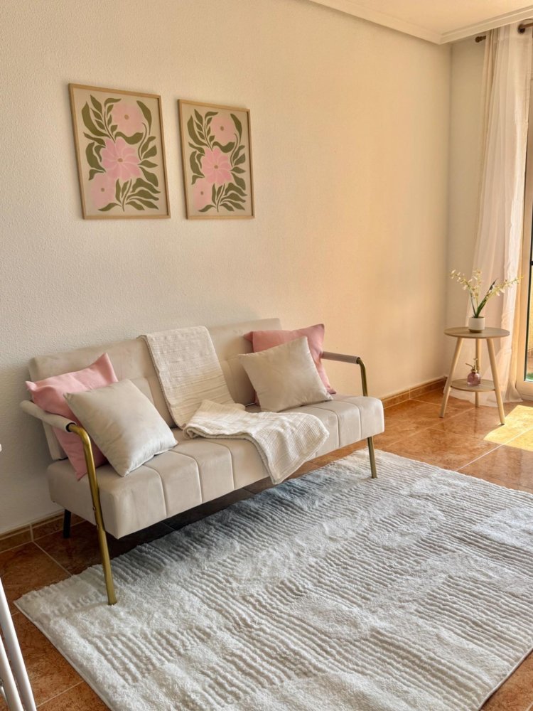 Apartamento en Torrevieja, Alicante, España 1 dormitorio, 59 m2 No. 198758
