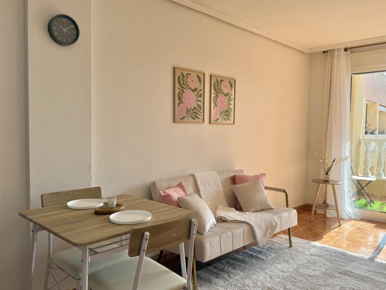 Apartamento en Torrevieja, Alicante, España 1 dormitorio, 59 m2 No. 198758
