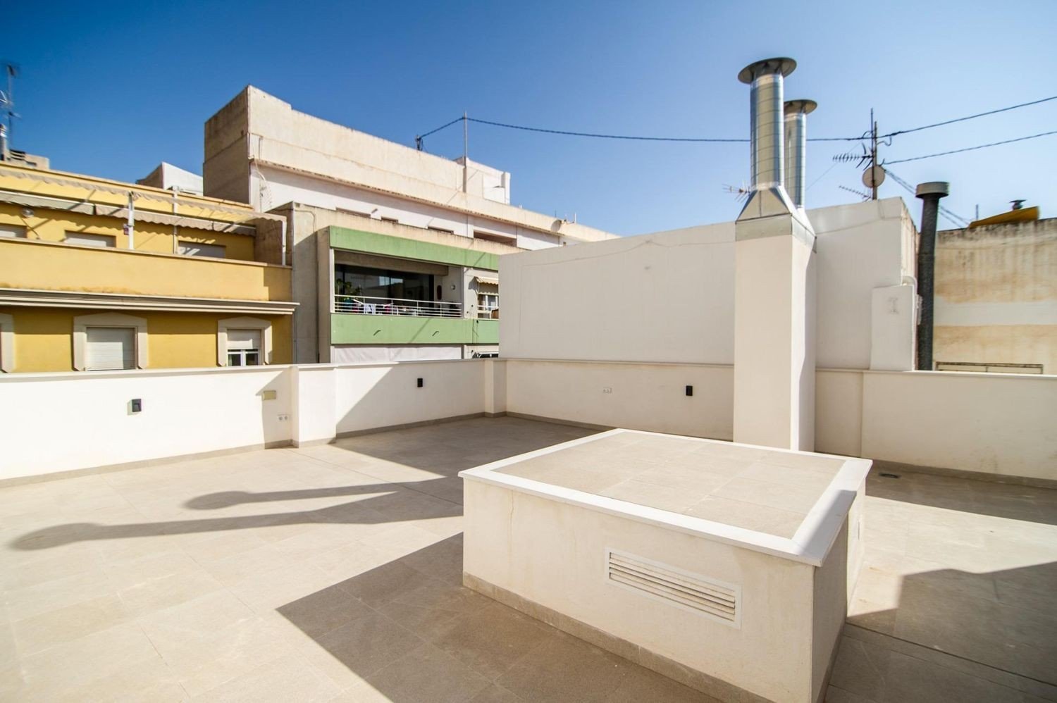 Propiedad comercial en Alicante, España 8 dormitorios, 712 m2 No. 198807