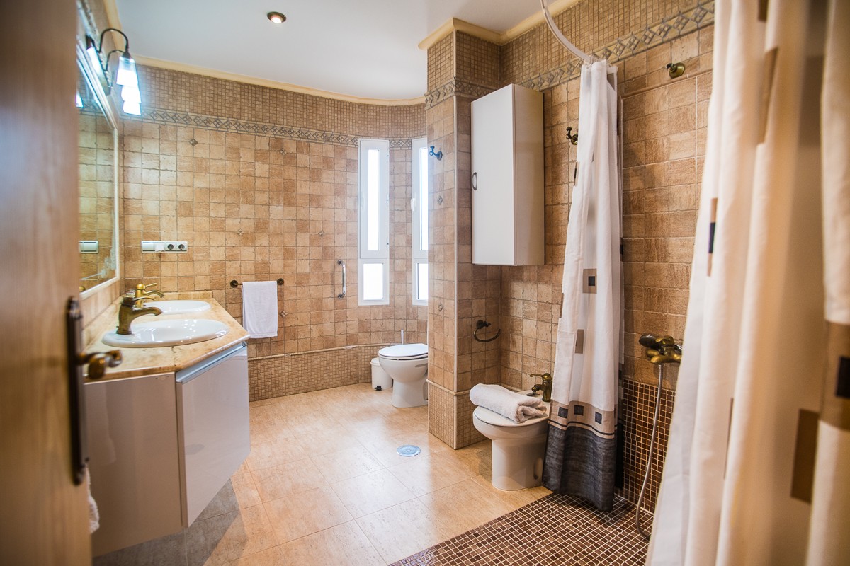 Huvila Orihuela, Alicante, Espanja 7 makuuhuonetta, 505 m2 No. 198036