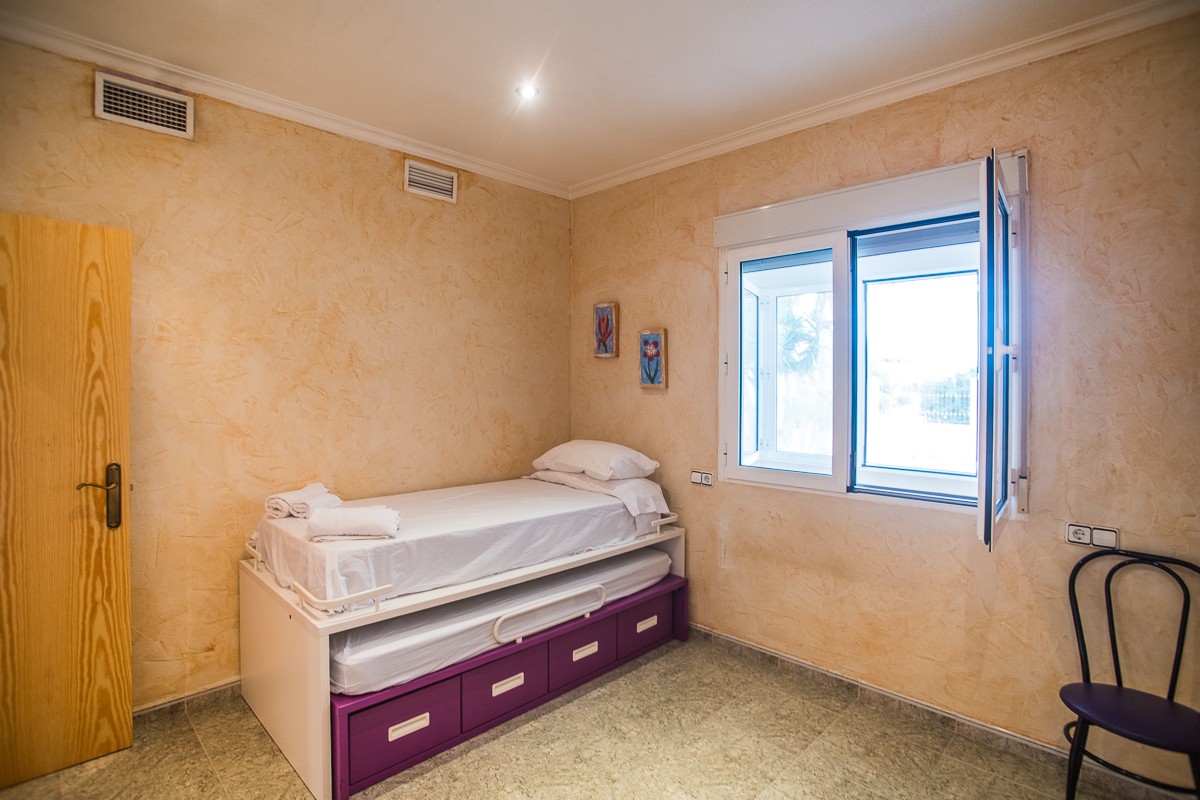 Huvila Orihuela, Alicante, Espanja 7 makuuhuonetta, 505 m2 No. 198036