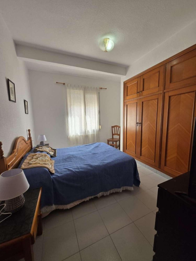 Apartment in Torrevieja, Alicante, Spain 3 bedrooms, 71 sq.m. No. 198091