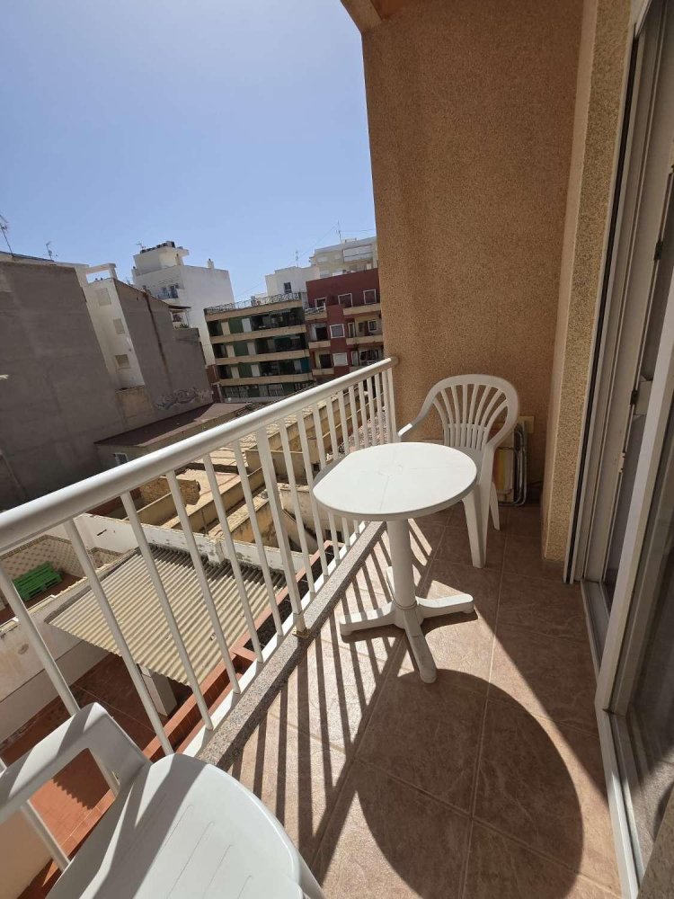 Apartment in Torrevieja, Alicante, Spain 3 bedrooms, 71 sq.m. No. 198091