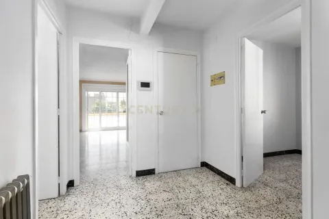 Appartamento a Parets del Vallès, Barcelona, Spagna 4 camere da letto, 126 mq. N° 199197