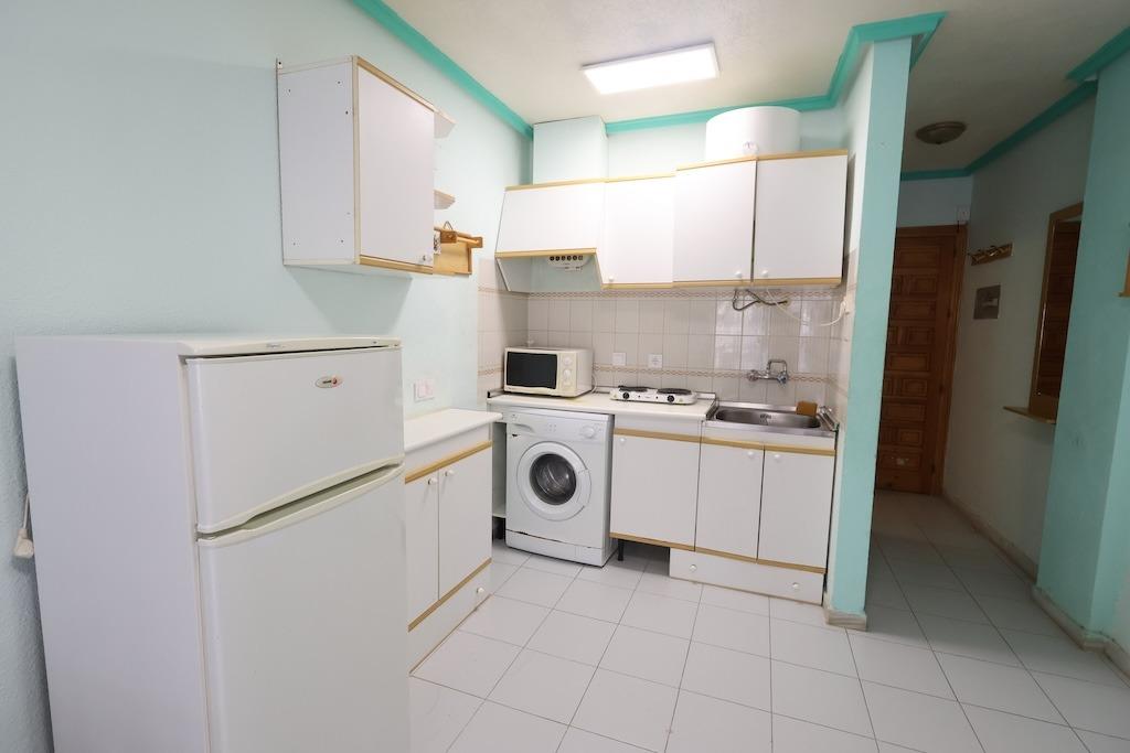 Apartamento en Torrevieja, Alicante, España 24 m2 No. 198756