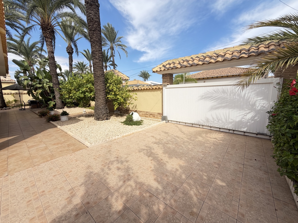 Villa in Cabo Roig, Alicante, Spanien 4 Schlafzimmer, 150 m2 Nr. 199759