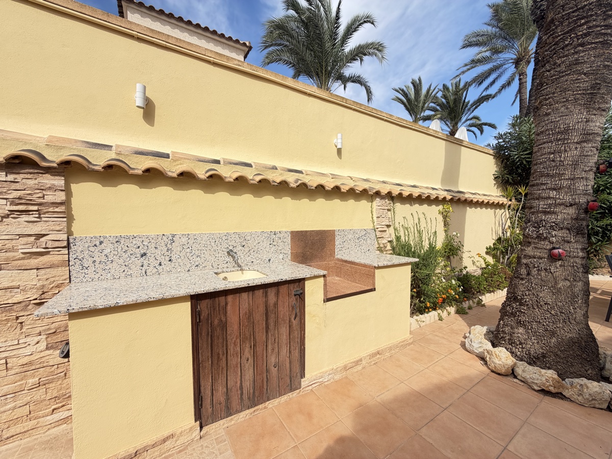 Villa in Cabo Roig, Alicante, Spanien 4 Schlafzimmer, 150 m2 Nr. 199759