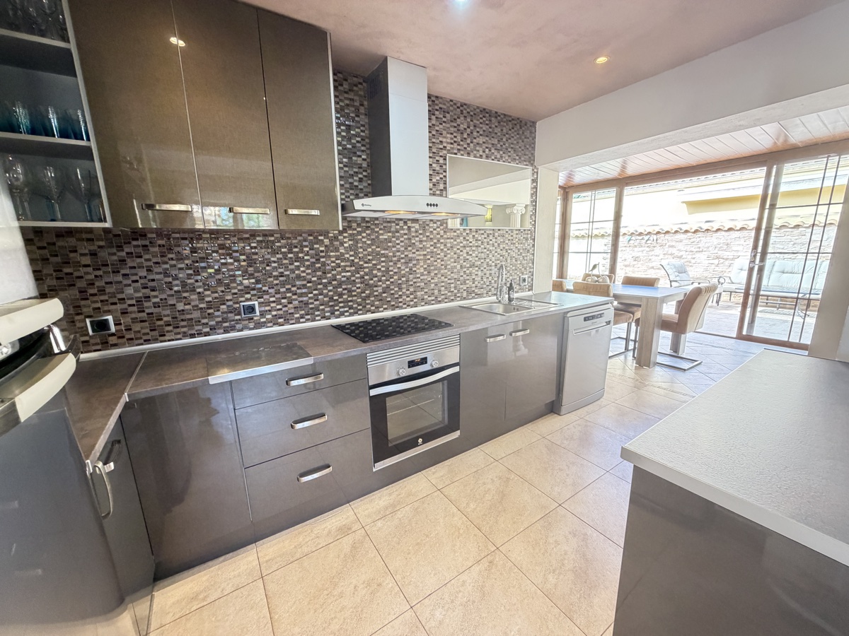 Villa in Cabo Roig, Alicante, Spanien 4 Schlafzimmer, 150 m2 Nr. 199759