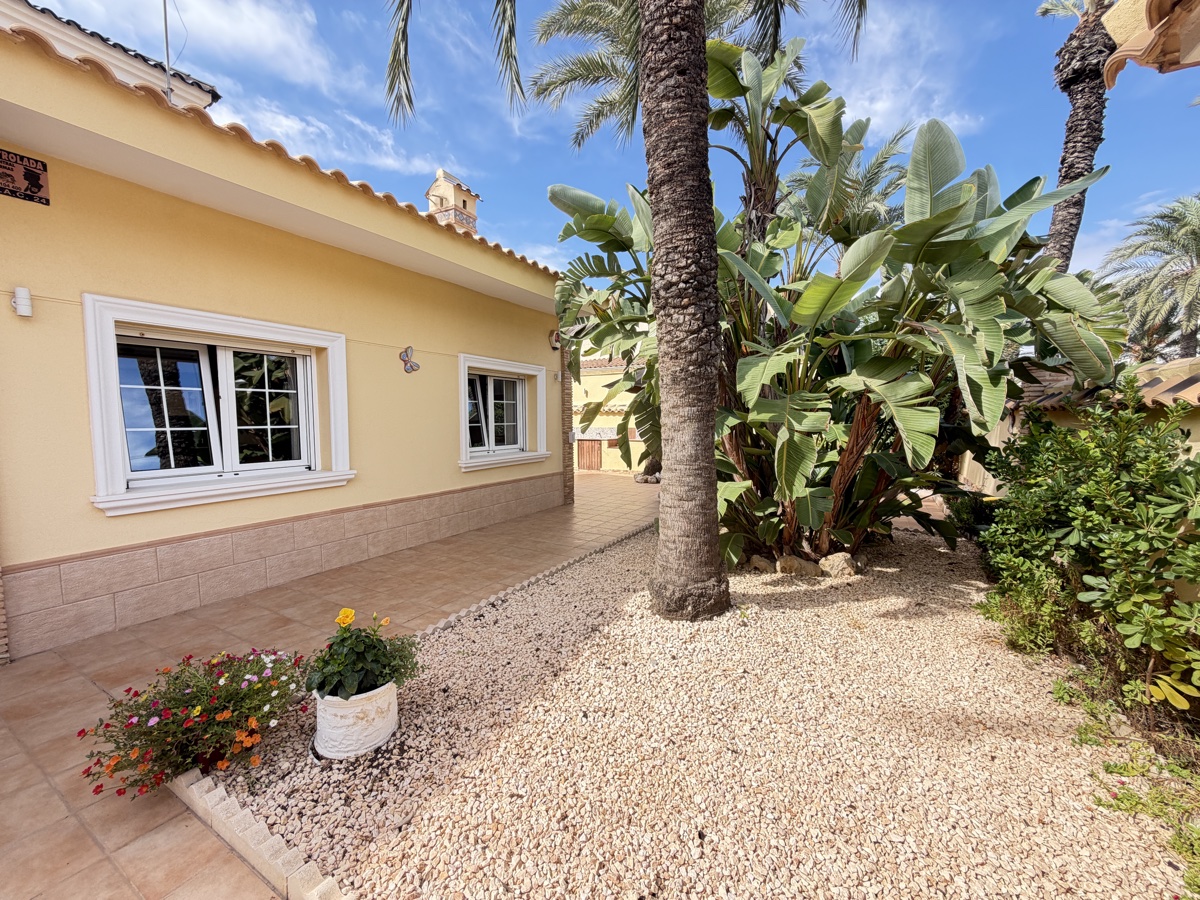 Villa in Cabo Roig, Alicante, Spanien 4 Schlafzimmer, 150 m2 Nr. 199759