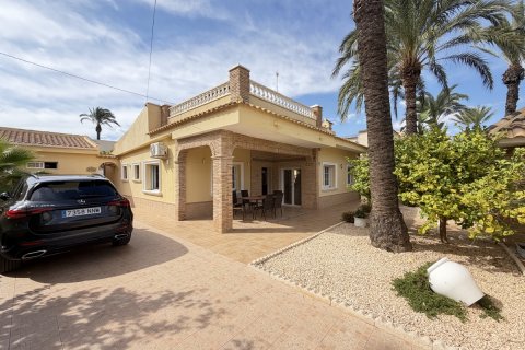 Villa in Cabo Roig, Alicante, Spanien 4 Schlafzimmer, 150 m2 Nr. 199759