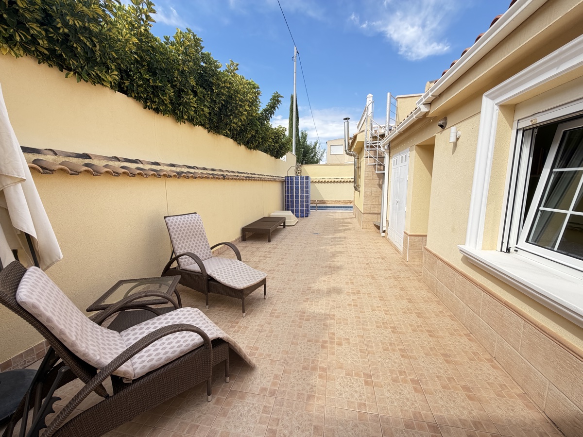 Villa in Cabo Roig, Alicante, Spanien 4 Schlafzimmer, 150 m2 Nr. 199759