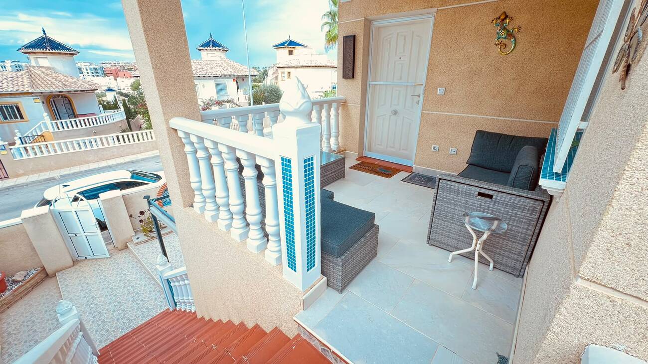 Villa in Villamartin, Alicante, Spanien 3 Schlafzimmer, 160 m2 Nr. 198983
