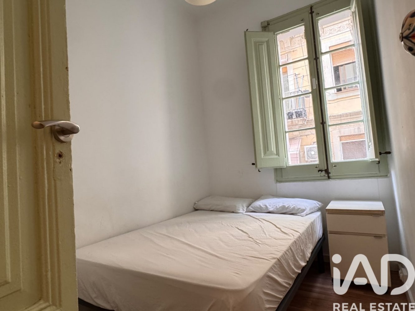 Dzīvoklis Barcelona, Spānijā 3 istabas, 54 m2 Nr. 197700