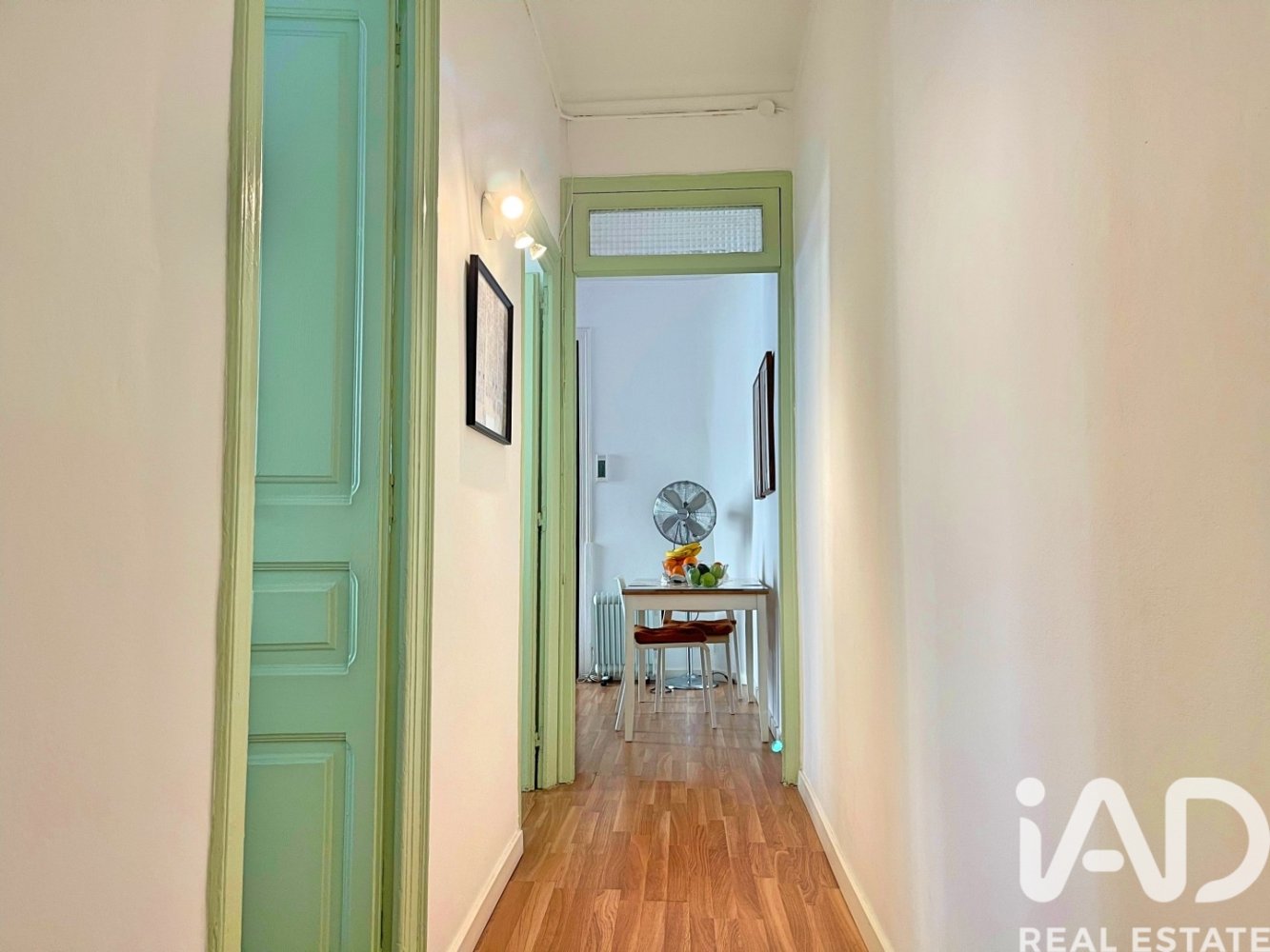 Dzīvoklis Barcelona, Spānijā 3 istabas, 54 m2 Nr. 197700