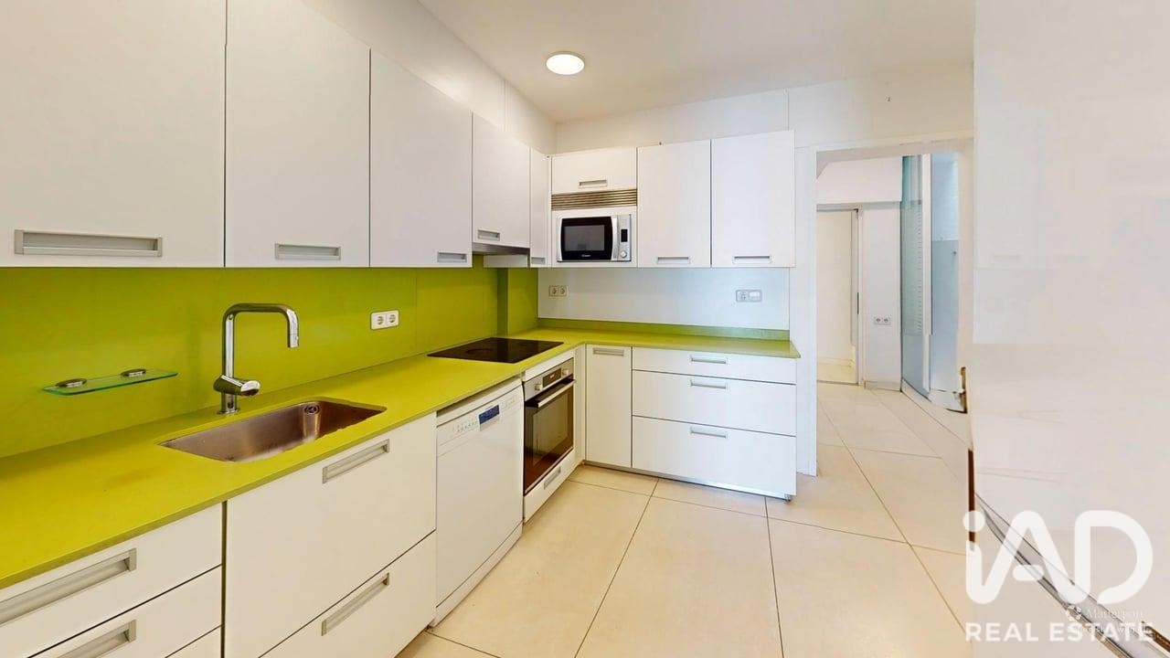 Apartment à Sant Pol de Mar, Barcelona, Espagne 3 chambres, 172 m2 No. 198704