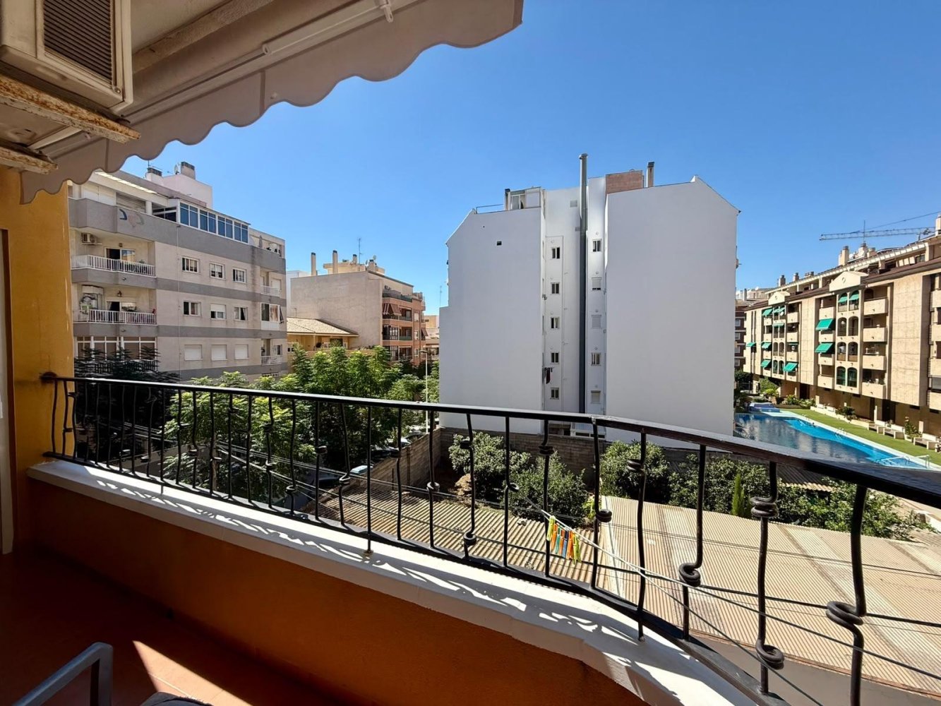 Wohnung in Torrevieja, Alicante, Spanien 1 Schlafzimmer, 46 m2 Nr. 197345