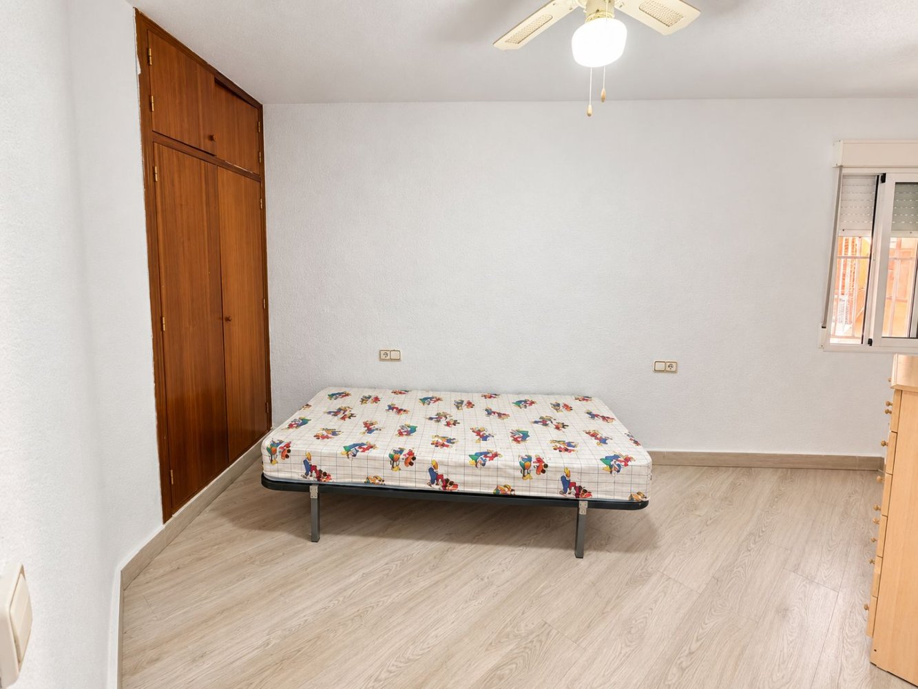 Apartamento en Torrevieja, Alicante, España 78 m2 No. 198747