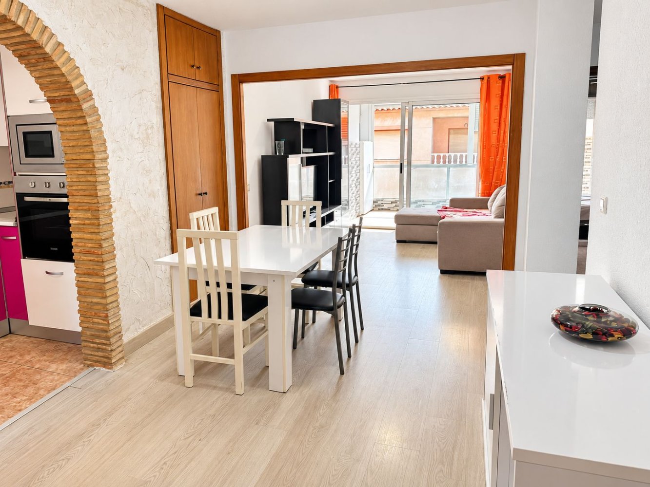 Apartamento en Torrevieja, Alicante, España 78 m2 No. 198747