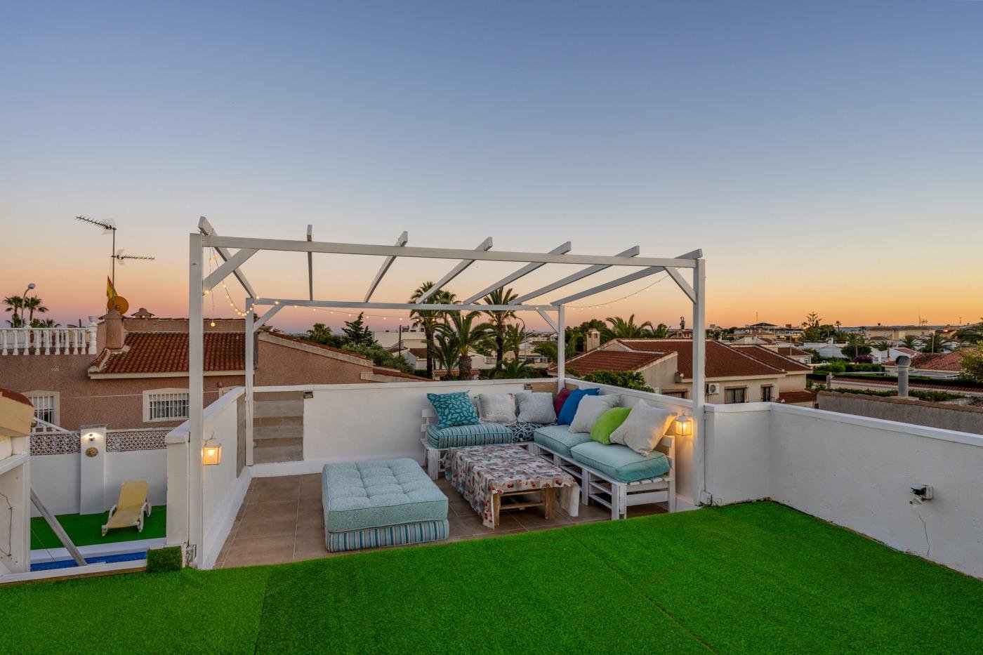 Villa en Ciudad Quesada, Alicante, España 6 dormitorios, 285 m2 No. 197211