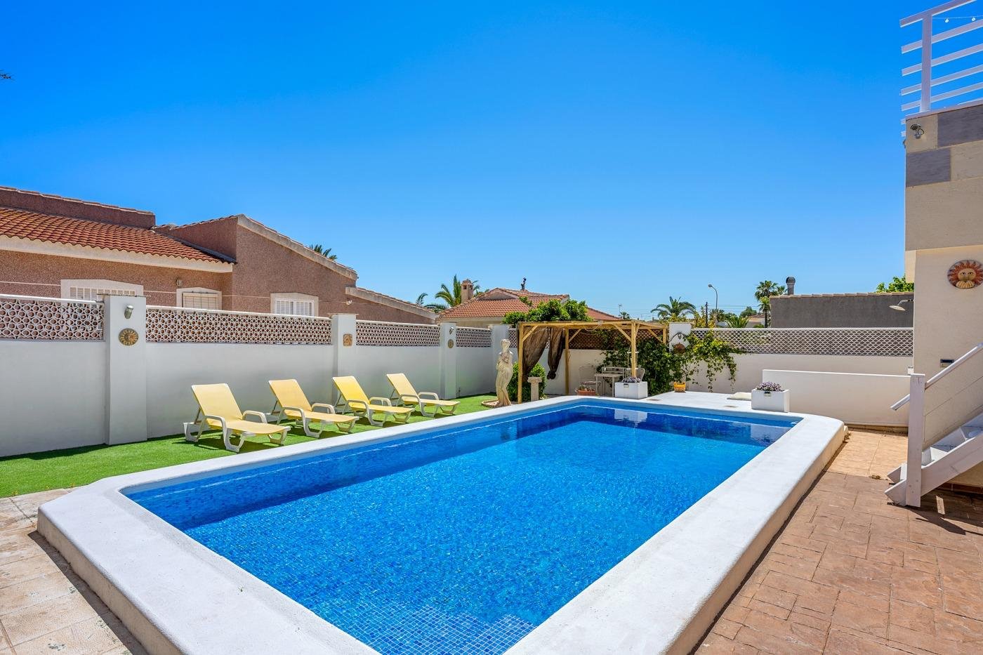 Villa en Ciudad Quesada, Alicante, España 6 dormitorios, 285 m2 No. 197211