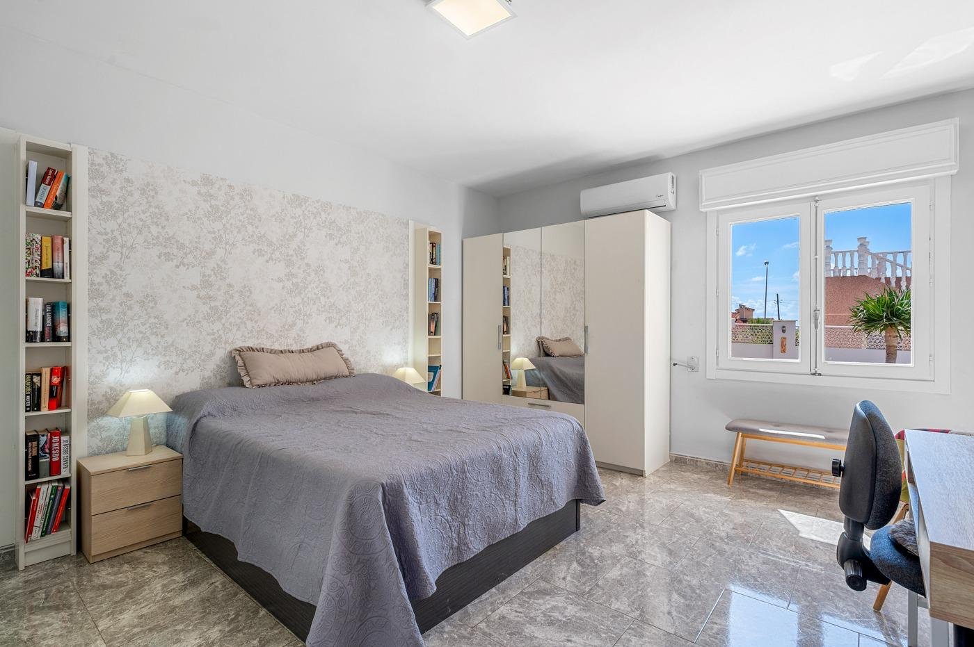Villa en Ciudad Quesada, Alicante, España 6 dormitorios, 285 m2 No. 197211