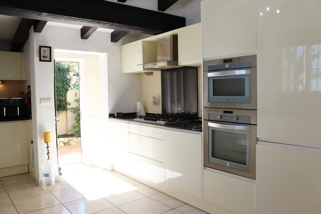 Villa a Orba, Alicante, Spagna 6 camere da letto, 178 mq. N° 197234
