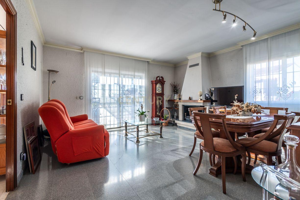 Casa a Viladecans, Barcelona, Spagna 5 camere da letto, 258 mq. N° 197526