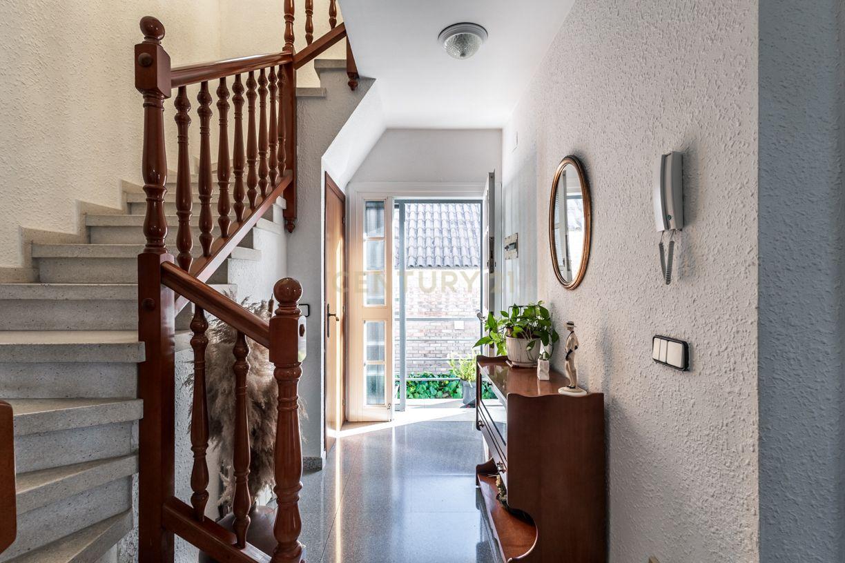 Casa a Viladecans, Barcelona, Spagna 5 camere da letto, 258 mq. N° 197526