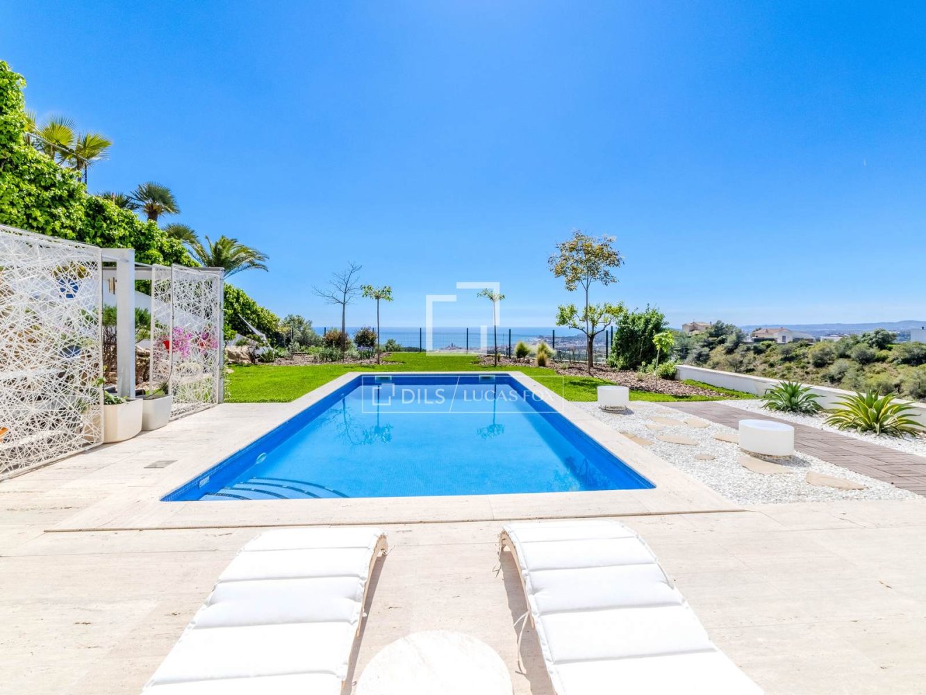 Villa in Sitges, Barcelona, Spanien 5 Schlafzimmer, 448 m2 Nr. 164886