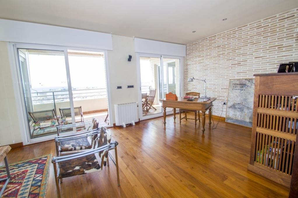 Apartment in Torrevieja, Alicante, Spain 3 bedrooms, 150 sq.m. No. 199337