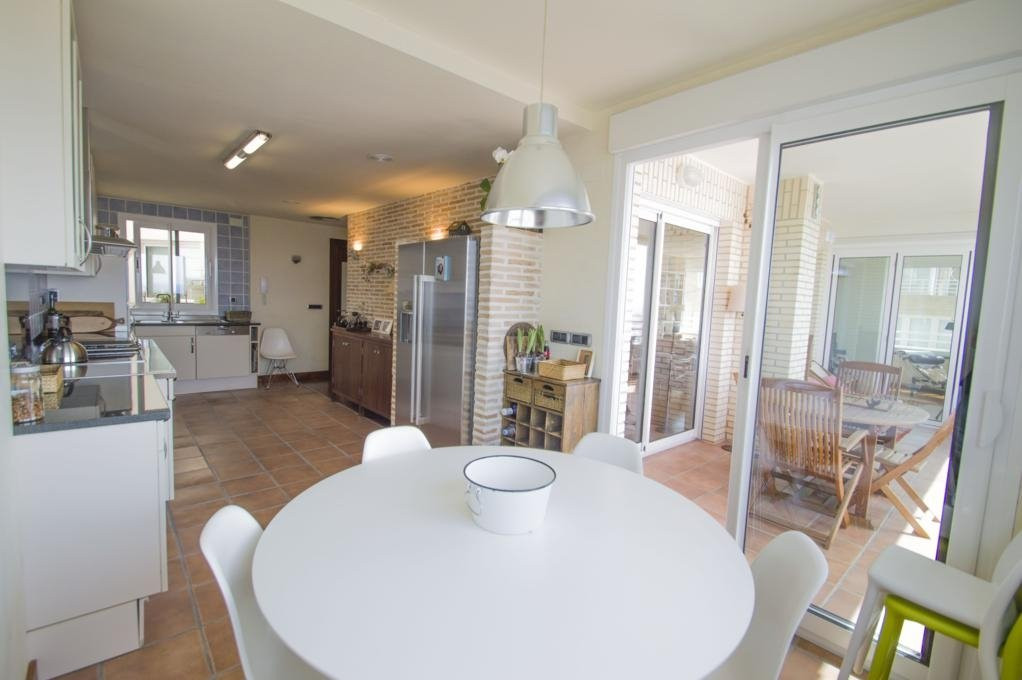 Apartment in Torrevieja, Alicante, Spain 3 bedrooms, 150 sq.m. No. 199337