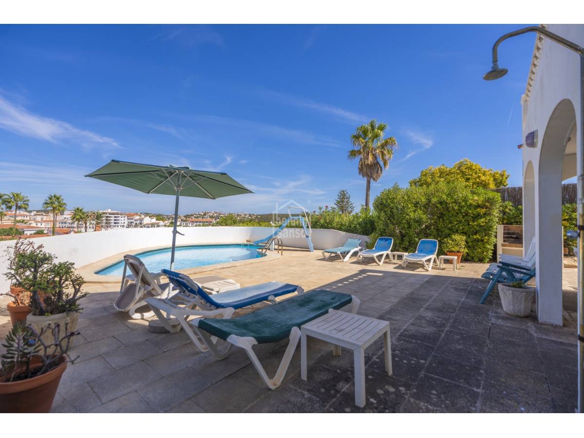 Villa a Es Castell, Menorca, Spagna 6 camere da letto, 382 mq. N° 198171