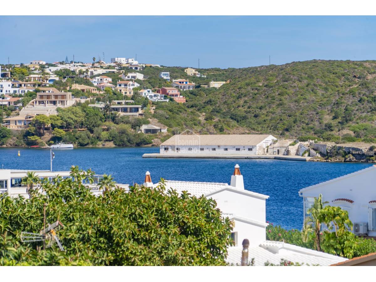 Villa a Es Castell, Menorca, Spagna 6 camere da letto, 382 mq. N° 198171