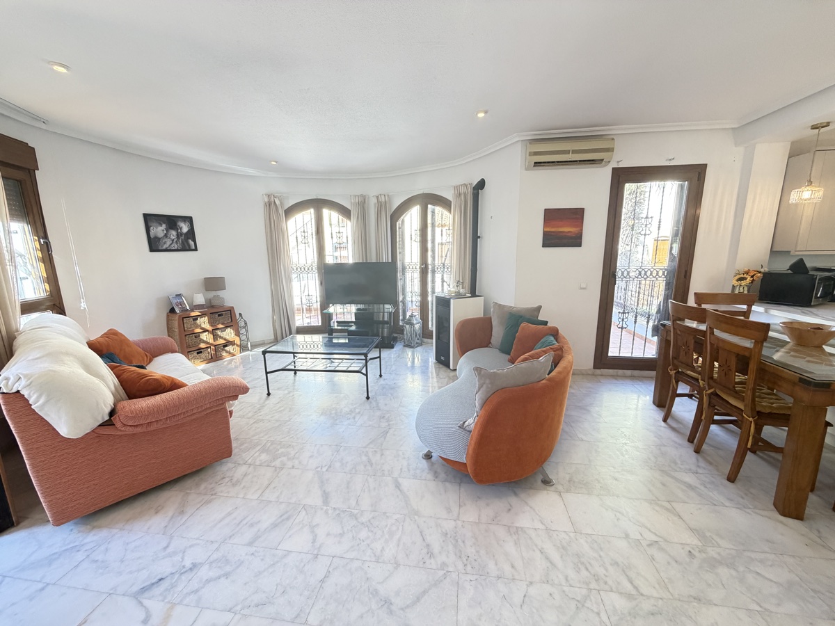 Villa a Lomas De La Juliana, Alicante, Spagna 4 camere da letto, 132 mq. N° 197426