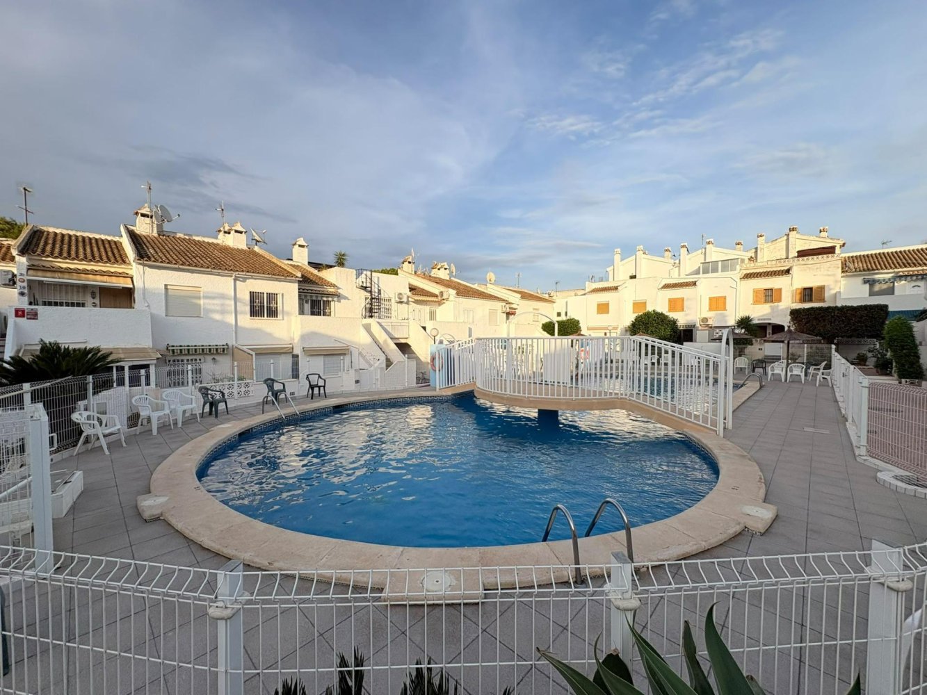 Bungalow in Torrevieja, Alicante, Spain 42 sq.m. No. 199900