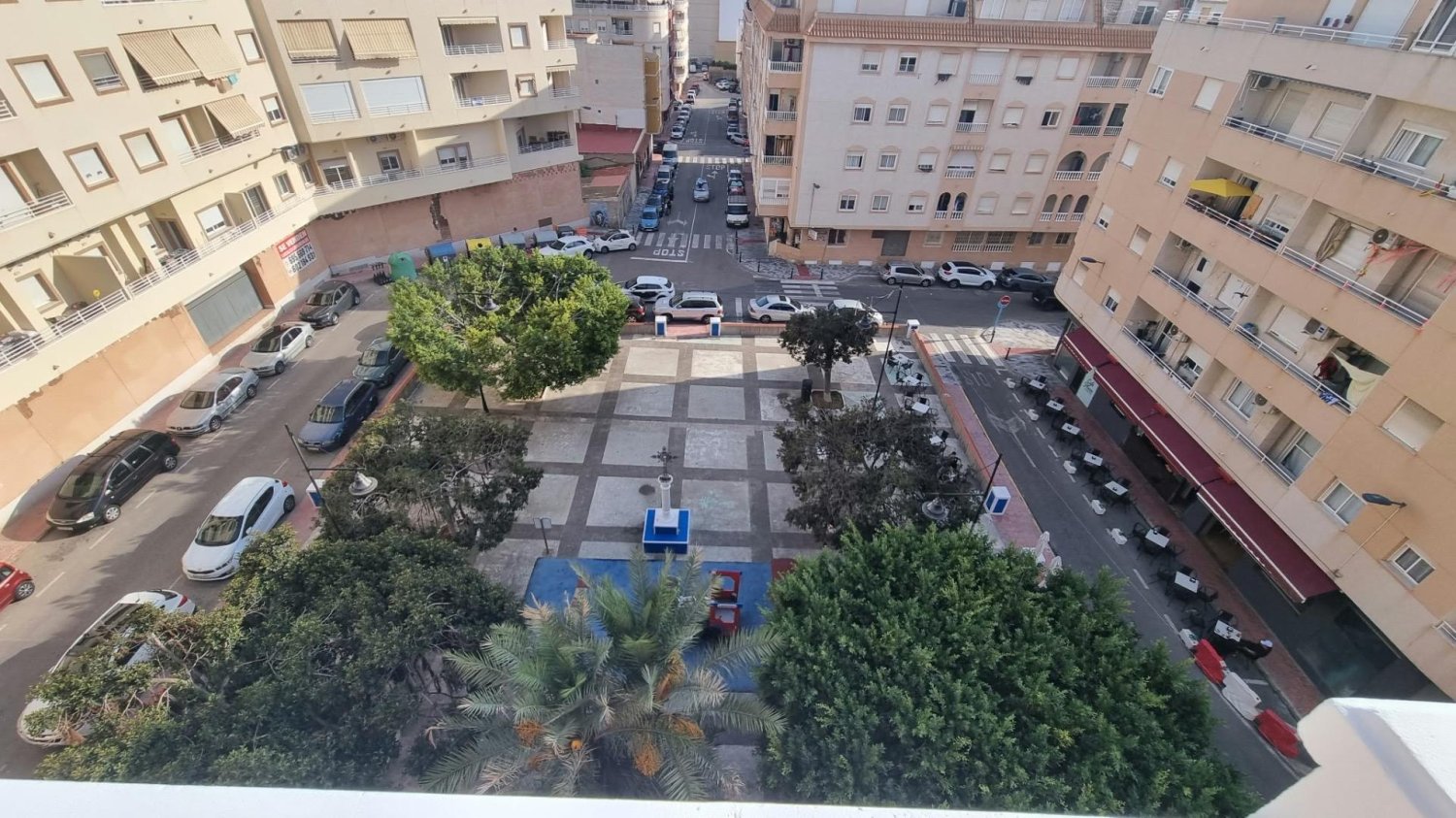 Apartamento en Torrevieja, Alicante, España 2 dormitorios, 65 m2 No. 198990