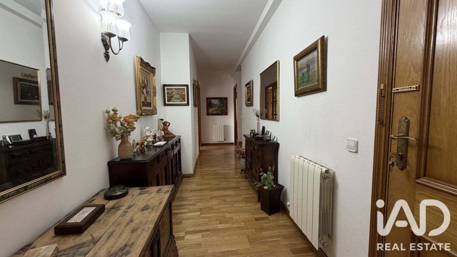 Dvīņu māja Lleida, Spānijā 3 istabas, 165 m2 Nr. 197756